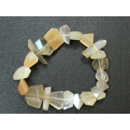 Blue sheen color Moonstone irregular beads bracelet Blue sheen color Moonstone irregular beads bracelet